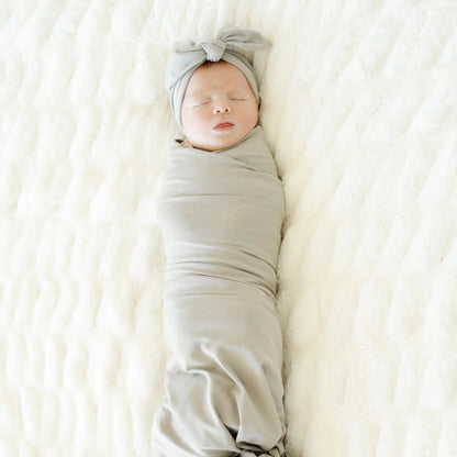 STRETCHY SWADDLES, HATS & BOWS