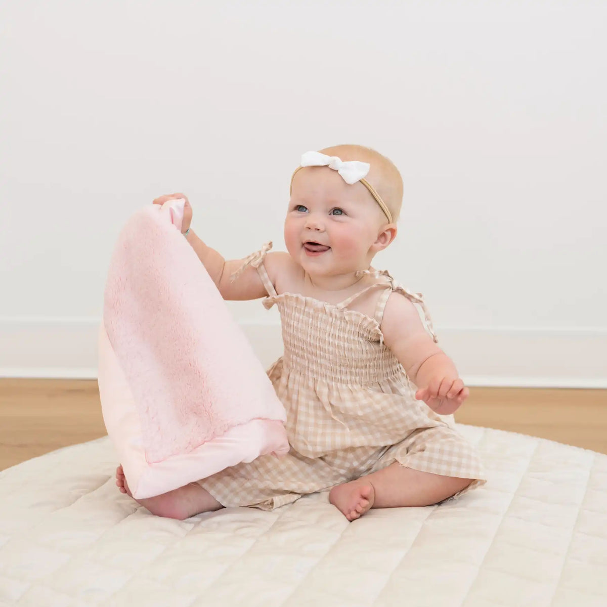SATIN BORDER MINI BLANKETS