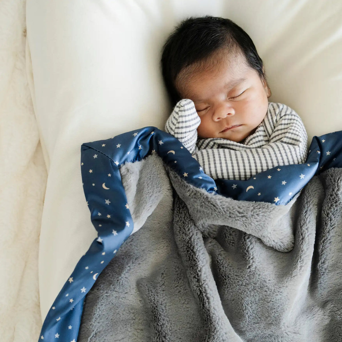 SATIN BACK MINI BLANKETS