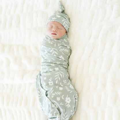 STRETCHY SWADDLES, HATS & BOWS