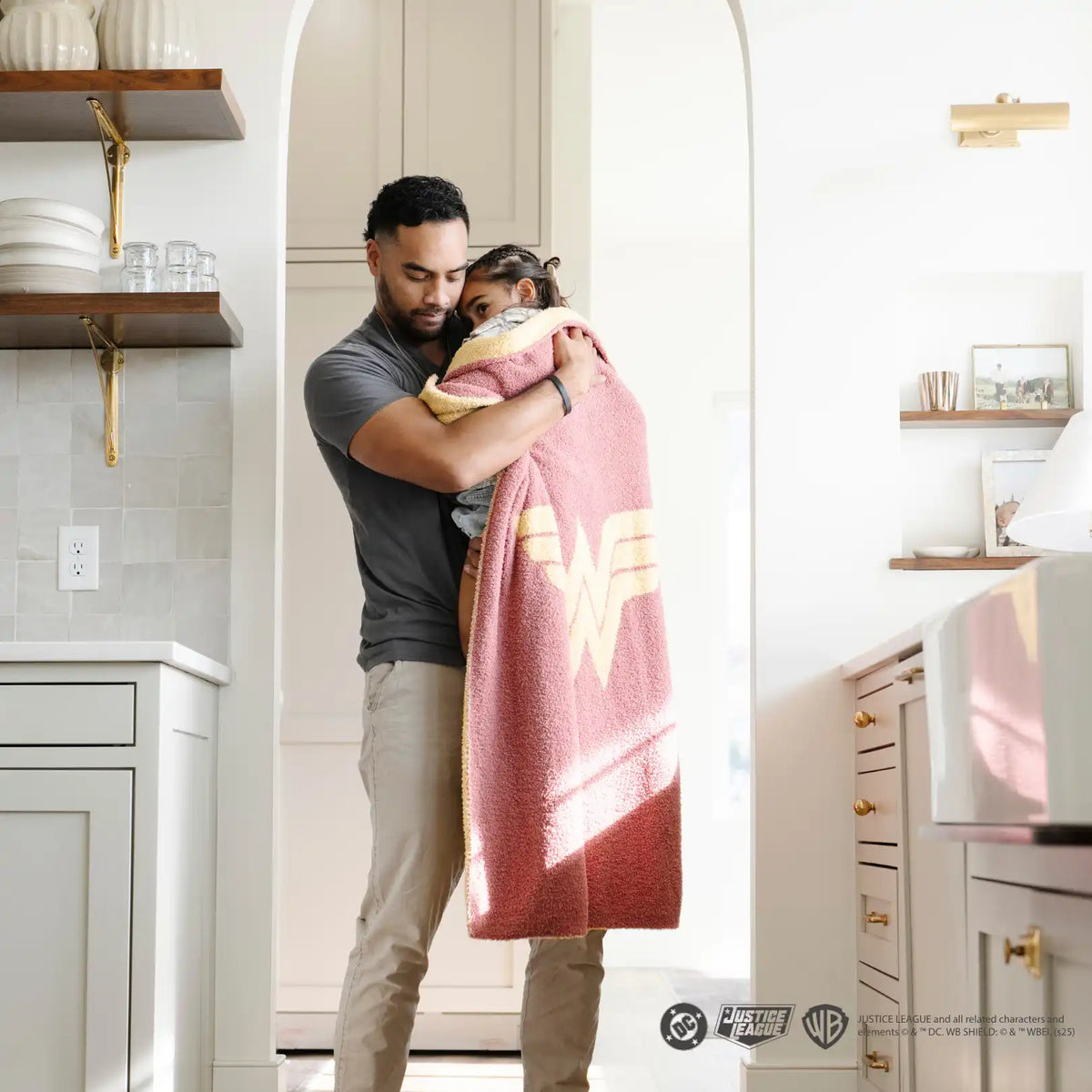 Wonder Woman™ Double-Layer Bamboni®