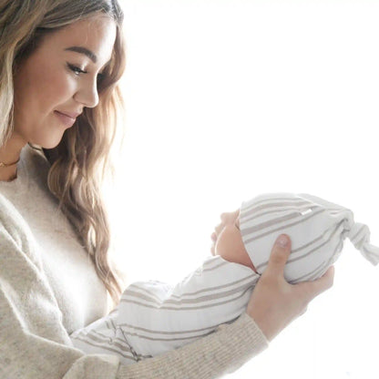 STRETCHY SWADDLES, HATS & BOWS