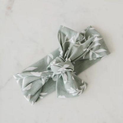 STRETCHY SWADDLES, HATS & BOWS