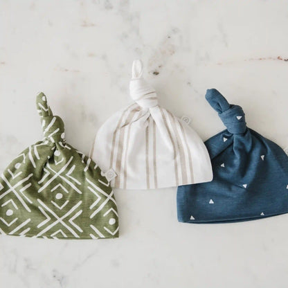 STRETCHY SWADDLES, HATS & BOWS