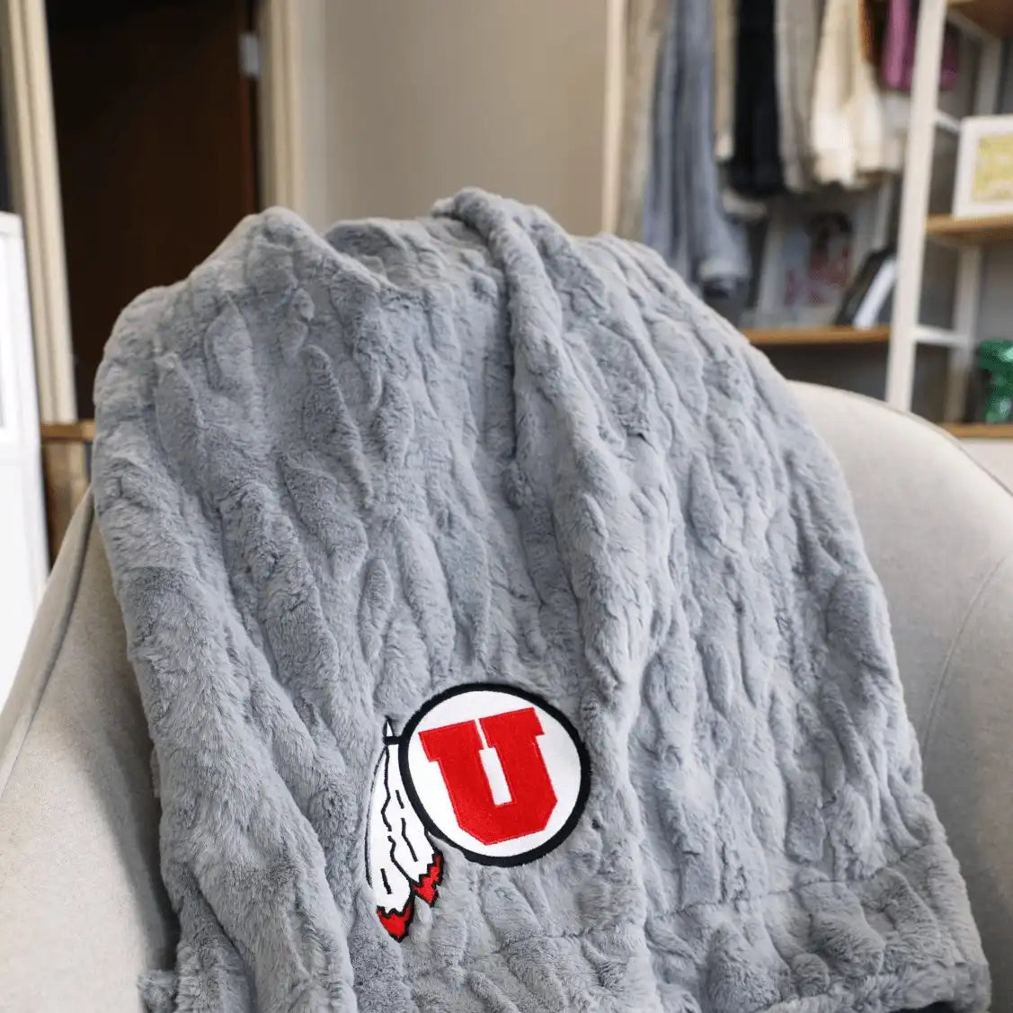UNIVERSITY FAUX FUR BLANKETS