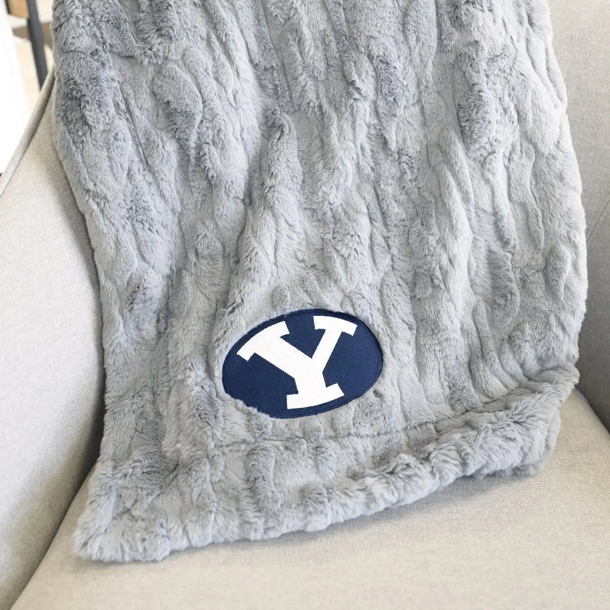 UNIVERSITY FAUX FUR BLANKETS