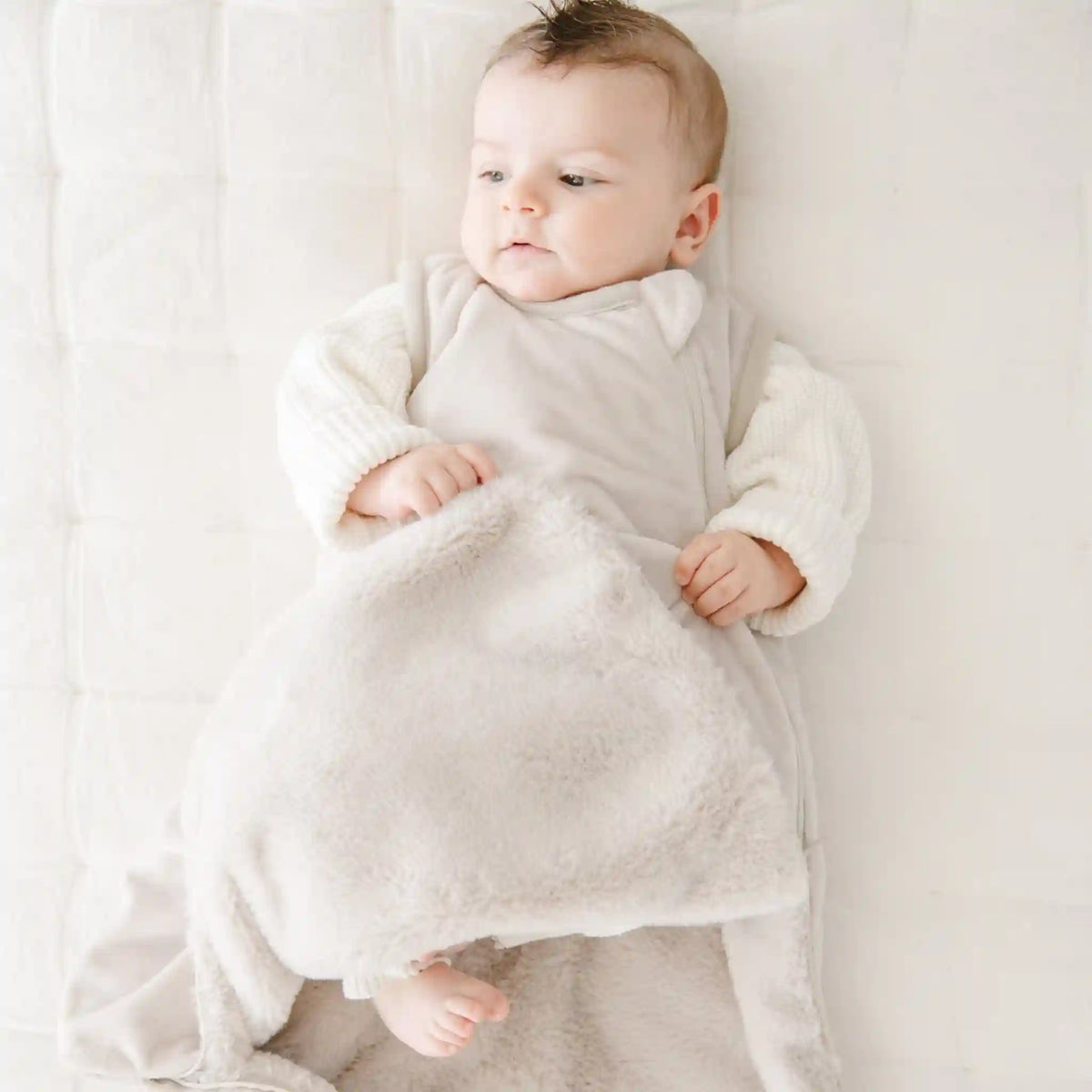 WEARABLE BLANKETS
